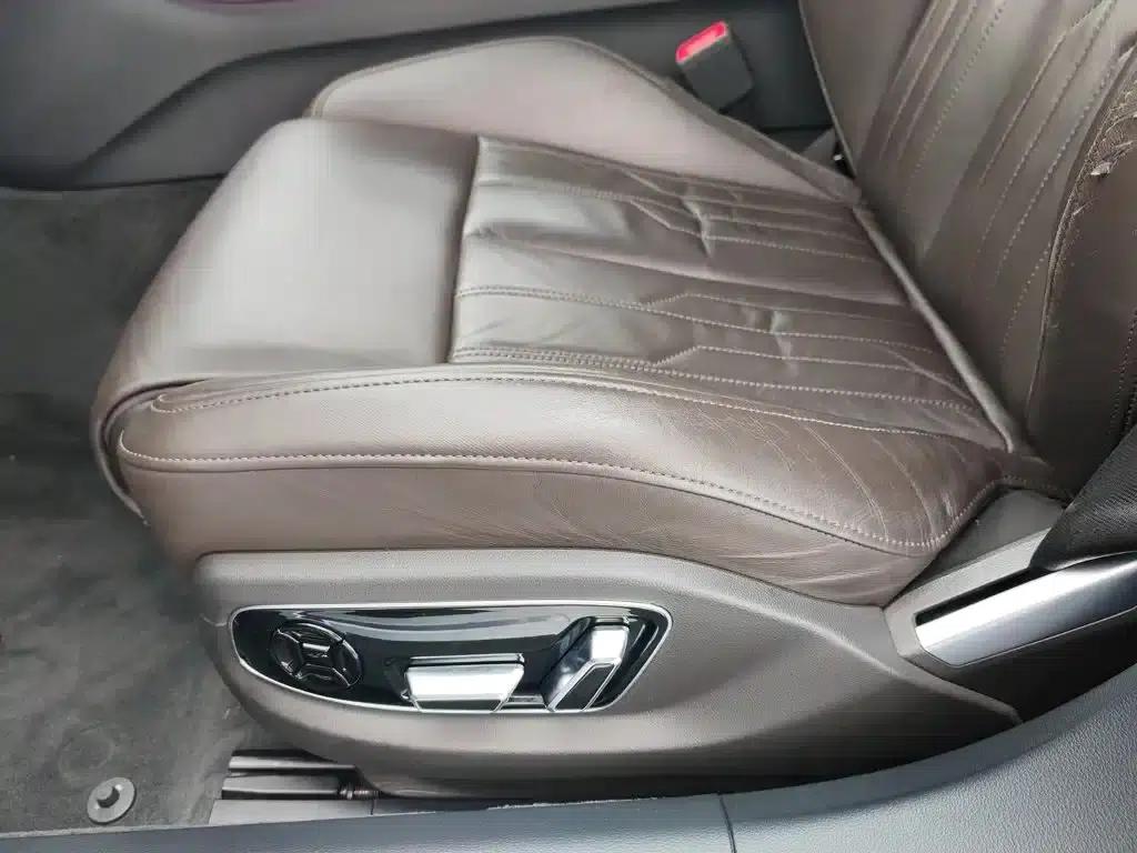 2019 Audi A8 A8L 50 TFSI quattro Comfort — миниатюра 20