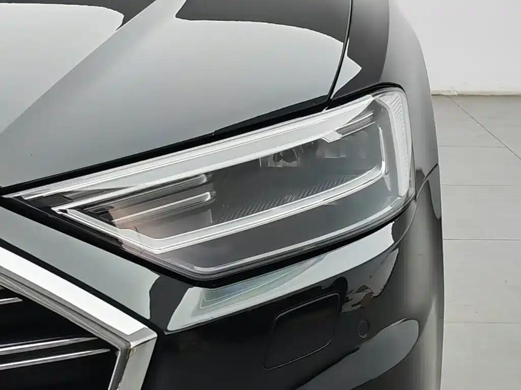 2019 Audi A8 A8L 50 TFSI quattro Comfort — миниатюра 7