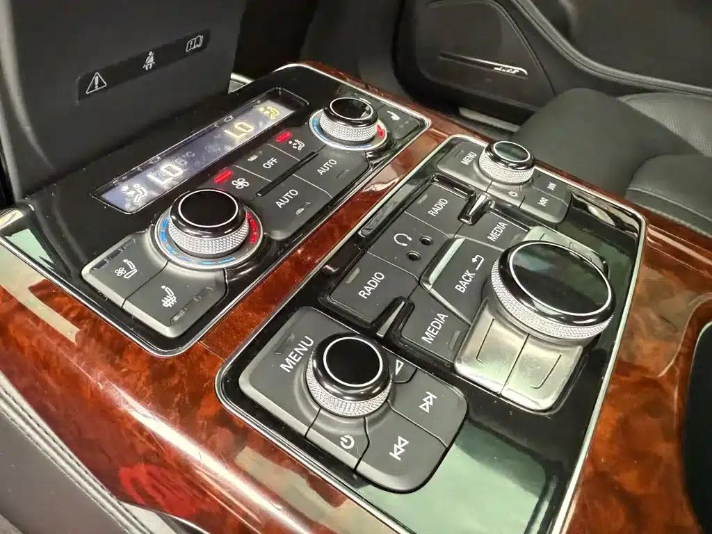 2012 Audi A8 A8L 6.3 FSI W12 quattro — миниатюра 8