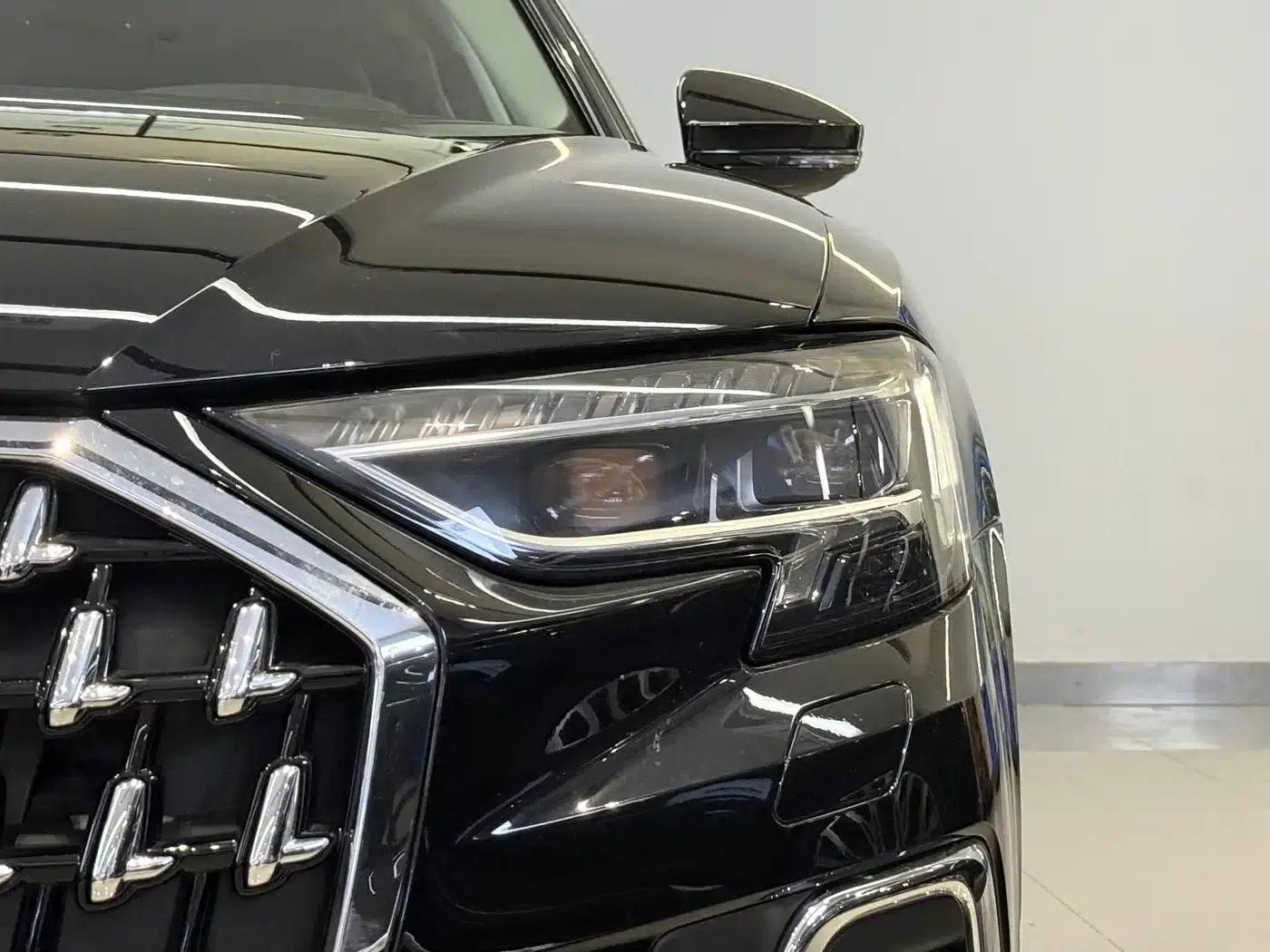 2023 Audi A8 A8L 50 TFSI quattro Premium Edition — миниатюра 4