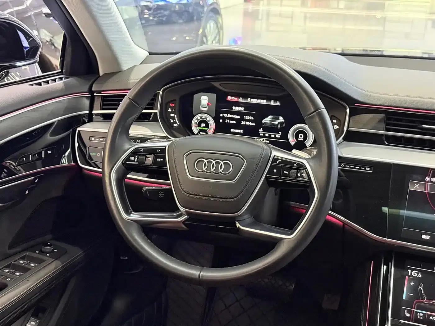 2023 Audi A8 A8L 50 TFSI quattro Premium Edition — миниатюра 5