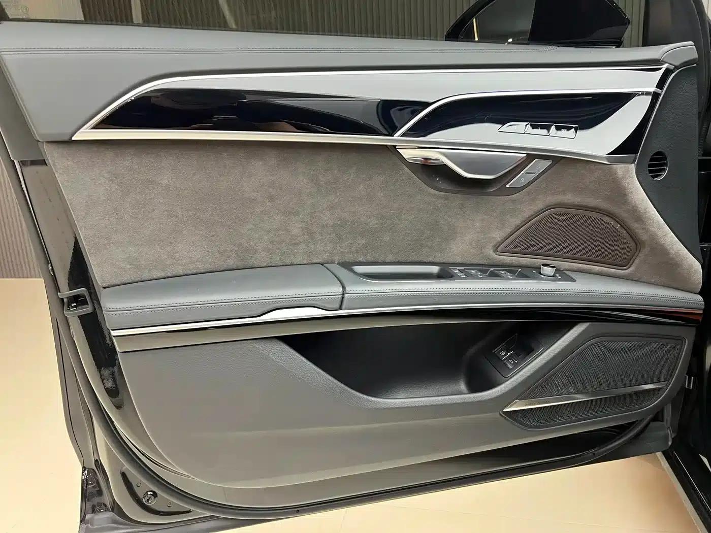 Audi A8 PHEV 2022 A8L 60 TFSIe quattro Collector's Edition — миниатюра 19