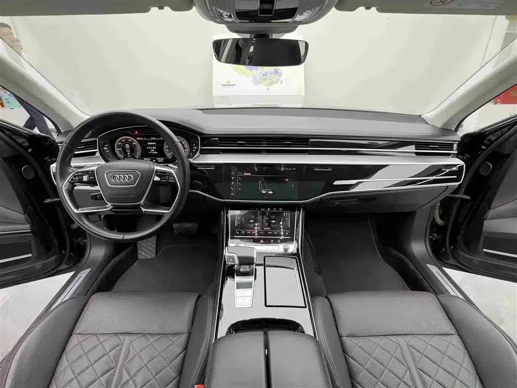 Audi A8 PHEV 2022 A8L 60 TFSIe quattro Collector's Edition — миниатюра 12