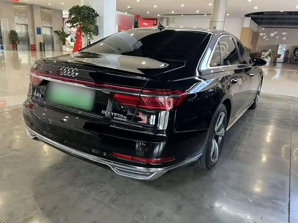 Audi A8 PHEV 2022 A8L 60 TFSIe quattro Collector's Edition — миниатюра 14