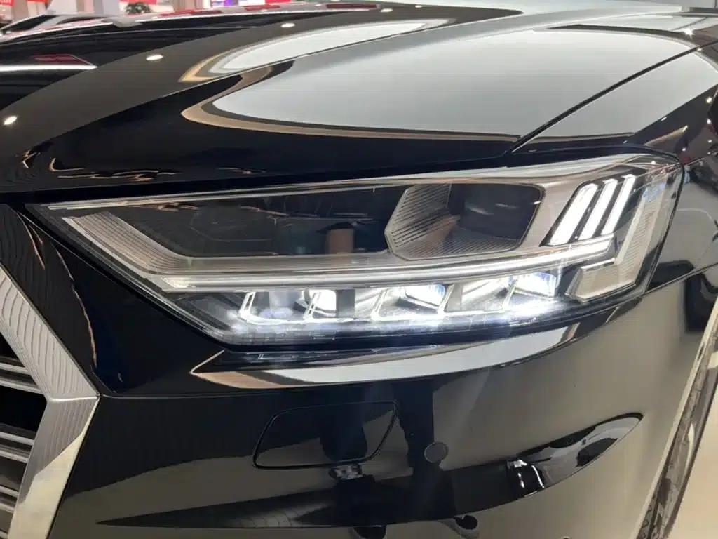 Audi A8 PHEV 2022 A8L 60 TFSIe quattro Collector's Edition — миниатюра 16