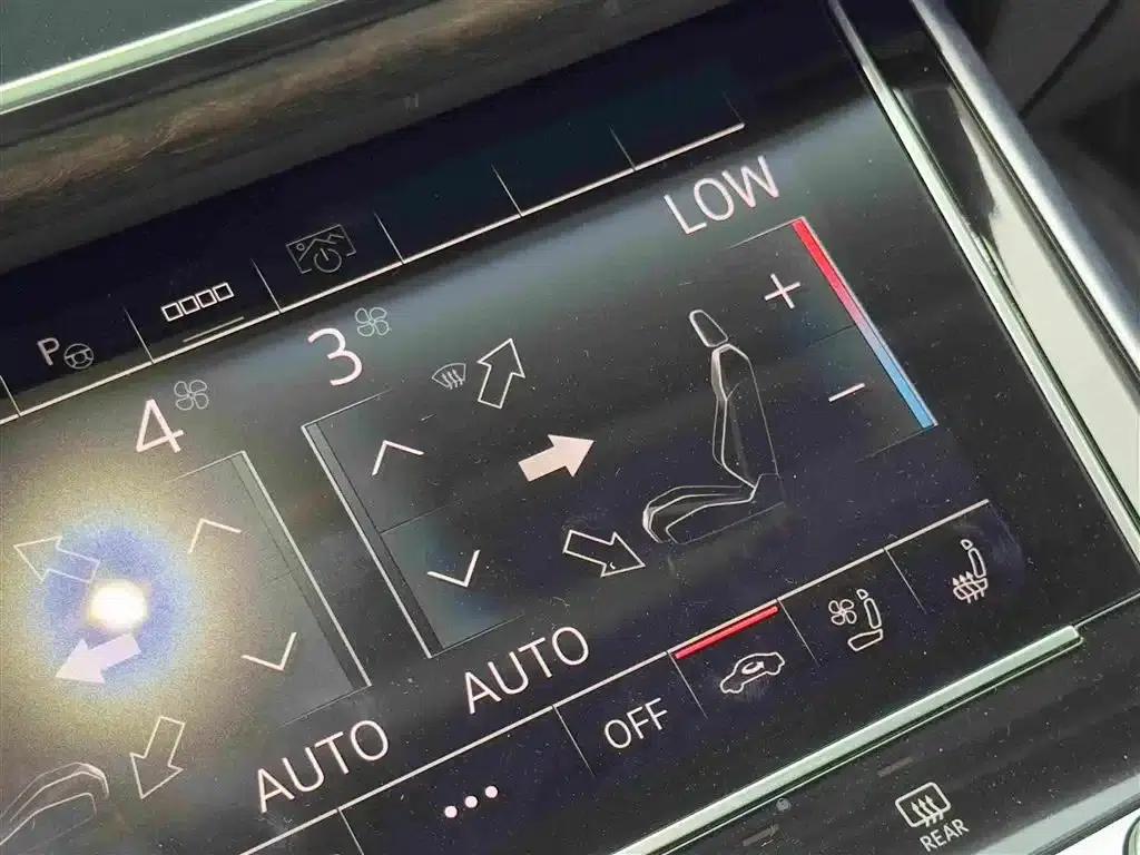 Audi Q7 2021 55 TFSI quattro S line Sport — миниатюра 17