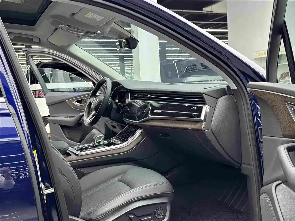 Audi Q7 2021 55 TFSI quattro S line Sport — миниатюра 10