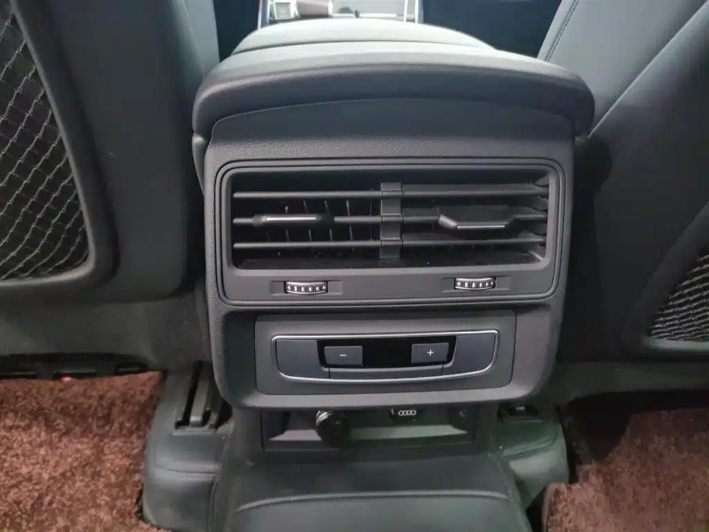 Audi Q7 2023 45 TFSI quattro S line Sport — миниатюра 17
