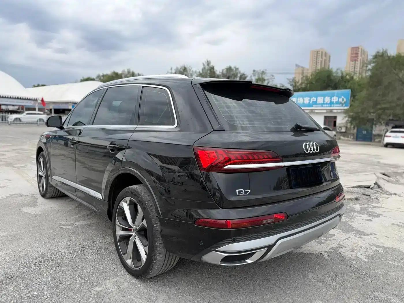 Audi Q7 2023 55 TFSI quattro S Premium — миниатюра 10