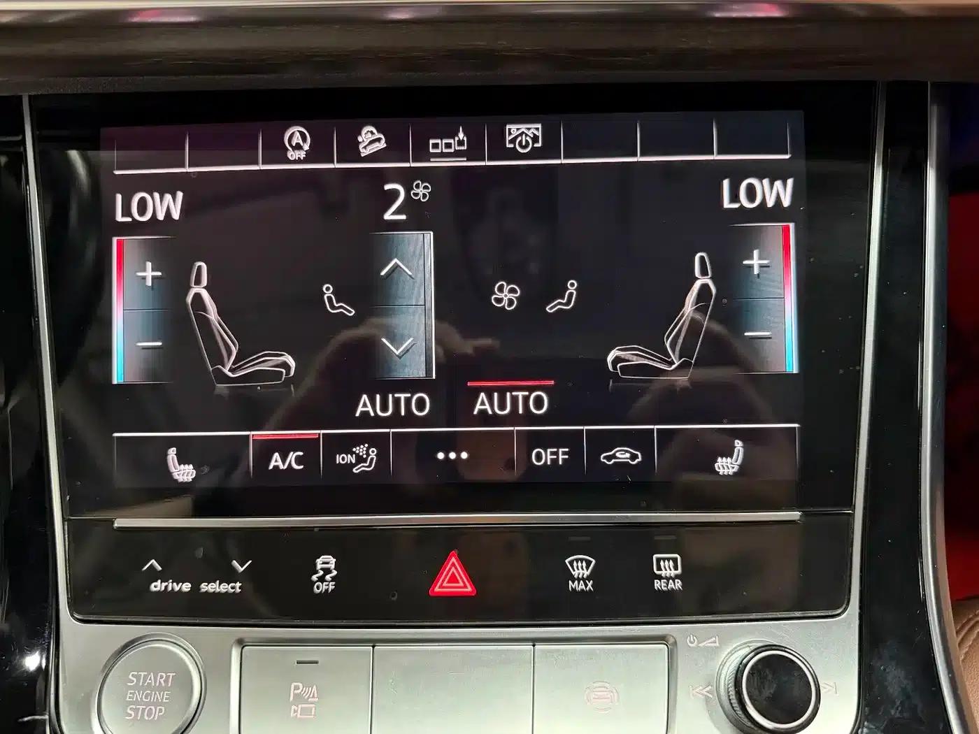Audi Q7 2020 55 TFSI quattro S line Sport — миниатюра 14