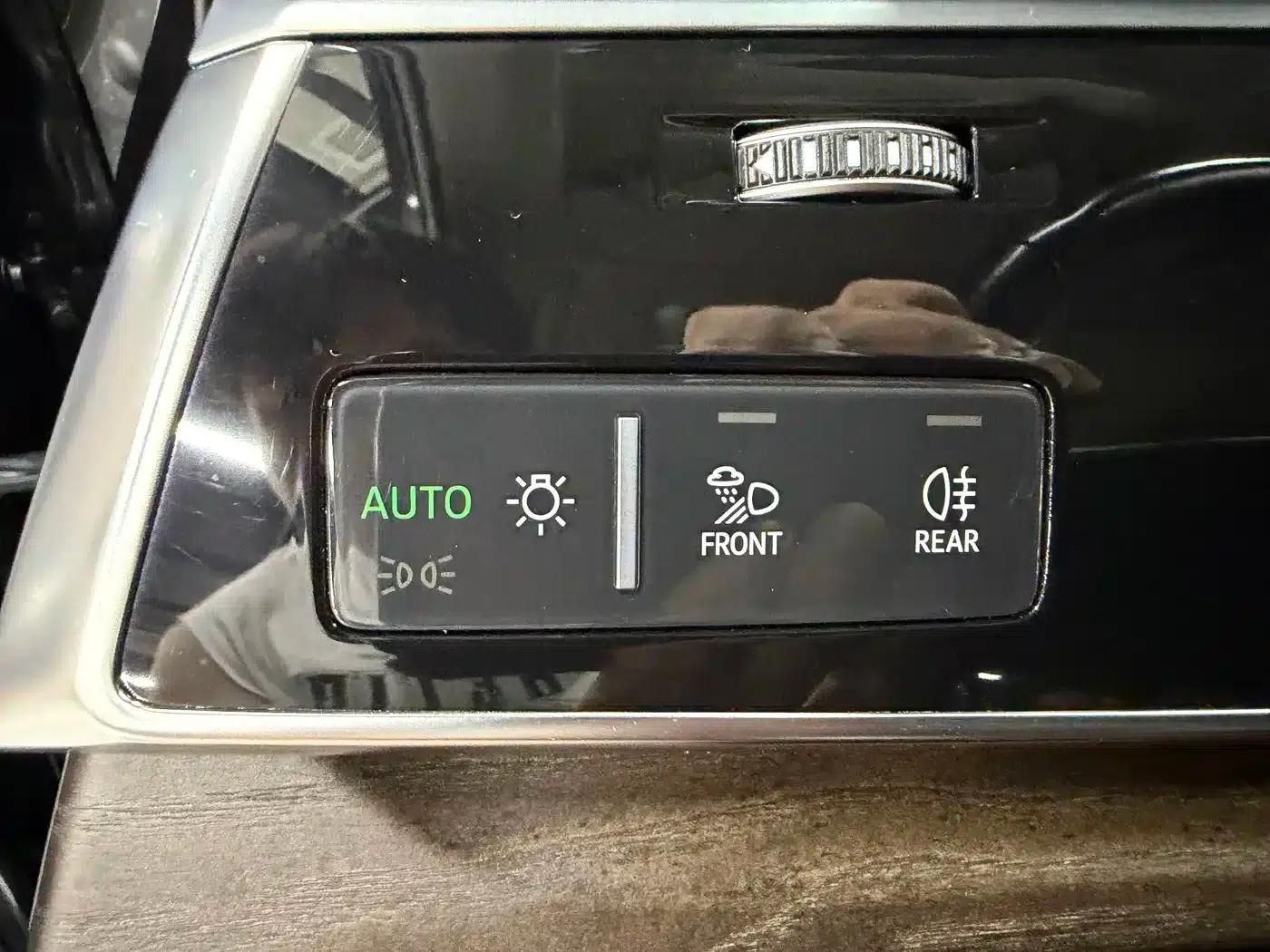 Audi Q7 2020 55 TFSI quattro S line Sport — миниатюра 22