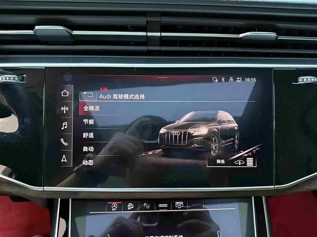 Audi Q7 2021 55 TFSI quattro S line Sport — миниатюра 14