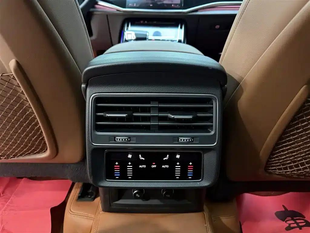 Audi Q7 2021 55 TFSI quattro S line Sport — миниатюра 15