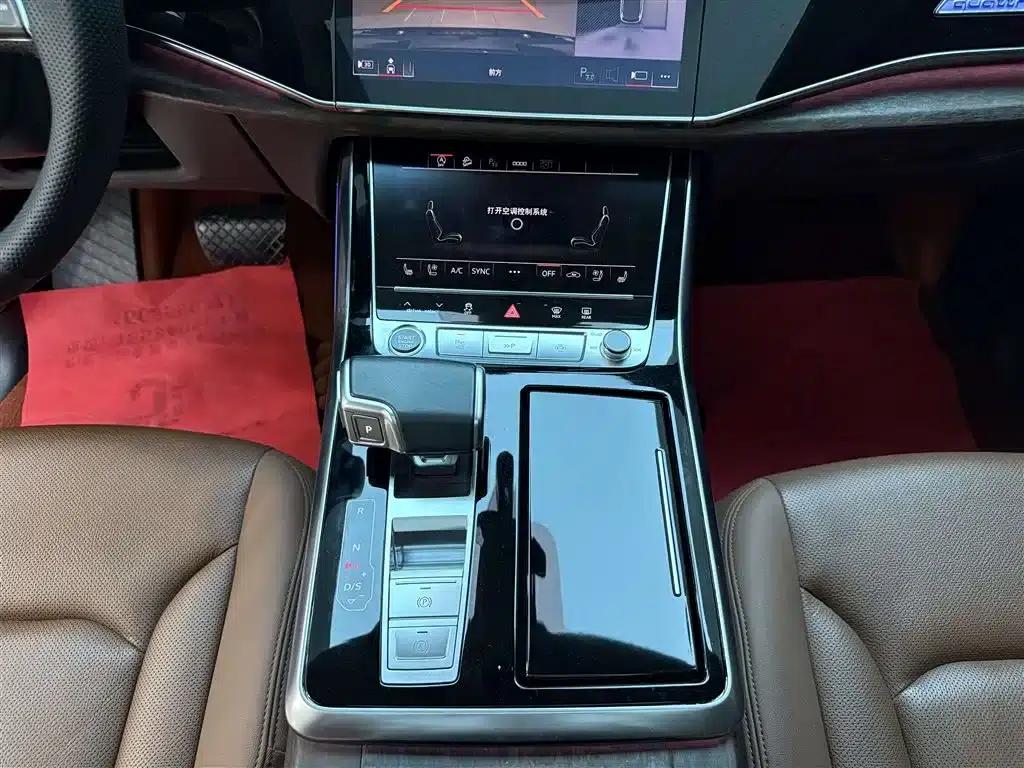 Audi Q7 2021 55 TFSI quattro S line Sport — миниатюра 9
