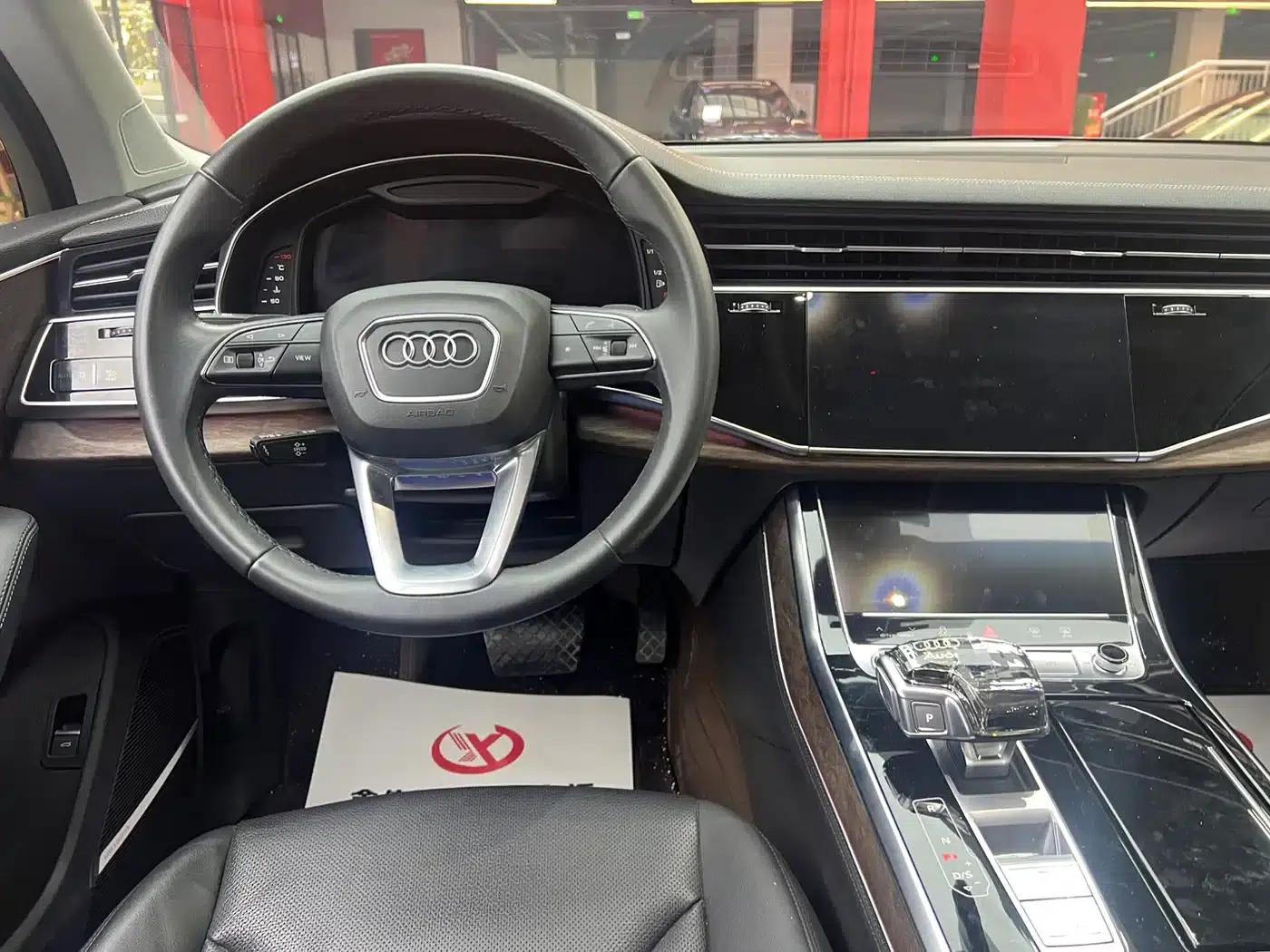 Audi Q7 2023 55 TFSI quattro S line Sport — миниатюра 13