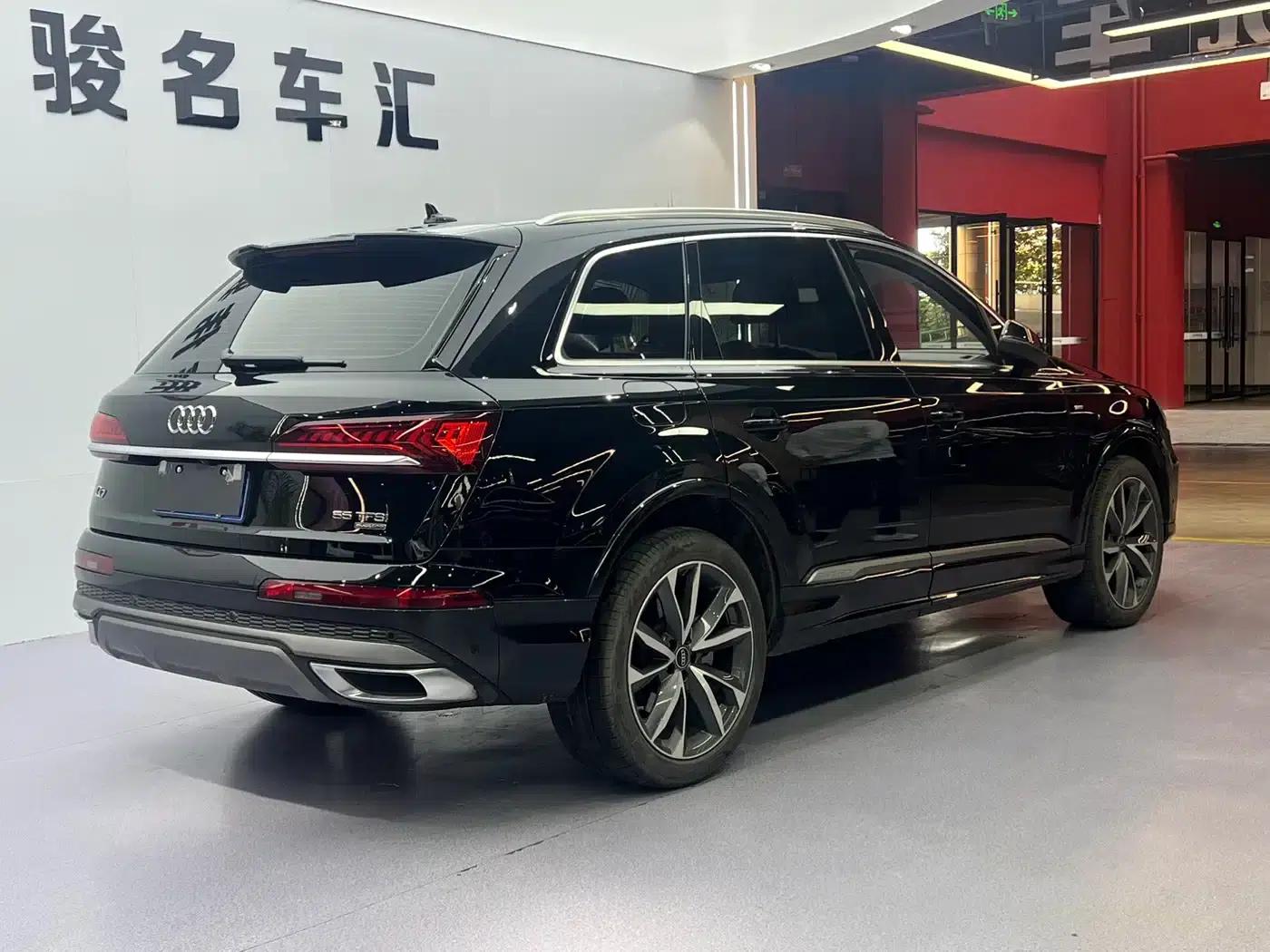 Audi Q7 2023 55 TFSI quattro S line Sport — миниатюра 15