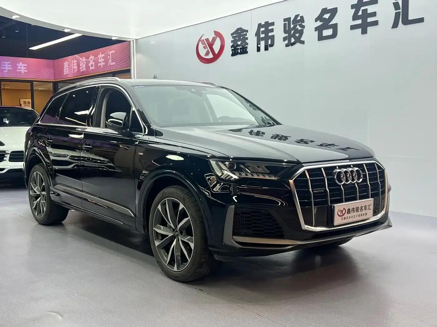 Audi Q7 2023 55 TFSI quattro S line Sport — миниатюра 4