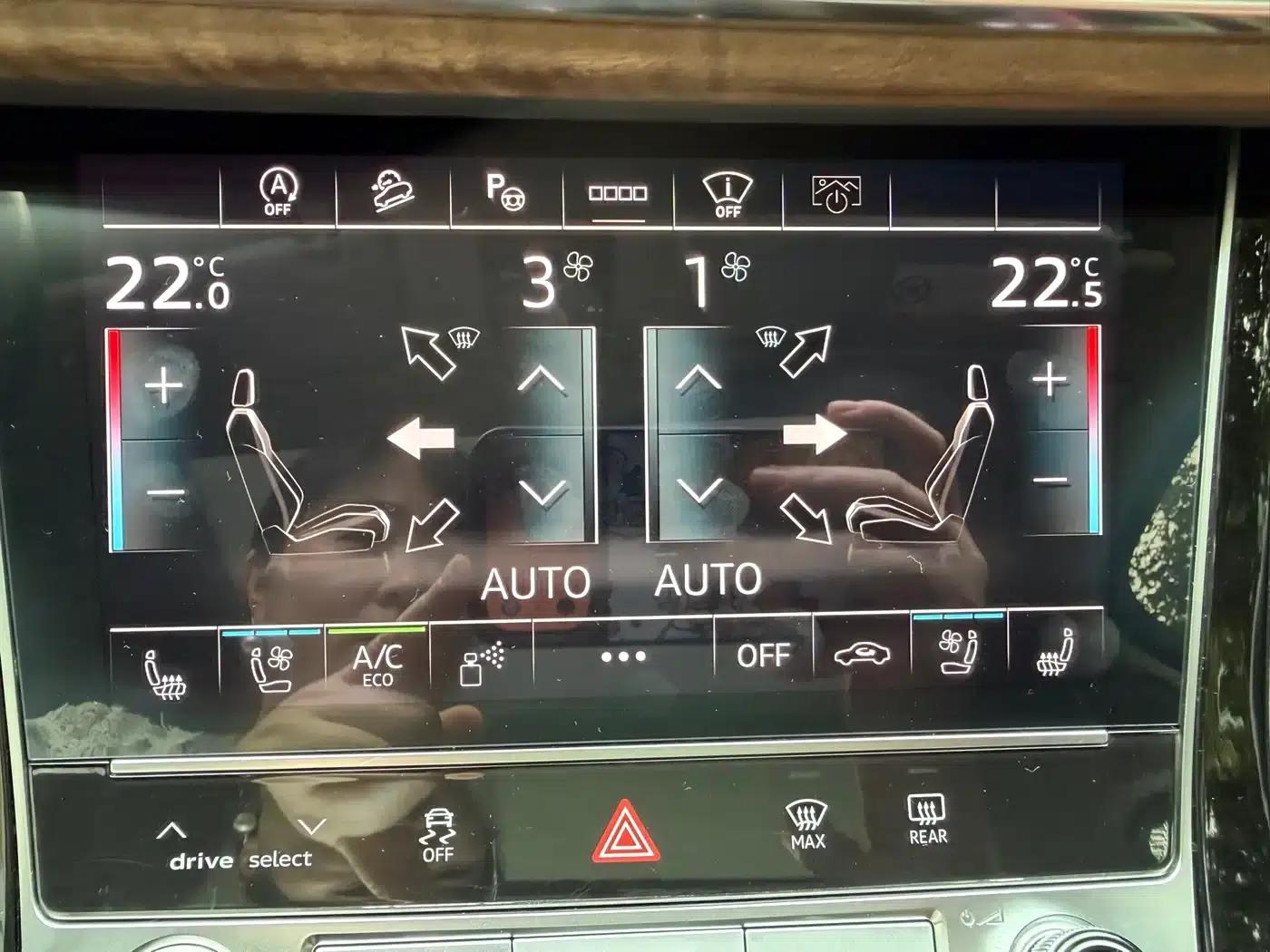 Audi Q7 2020 55 TFSI quattro S line Premium — миниатюра 19