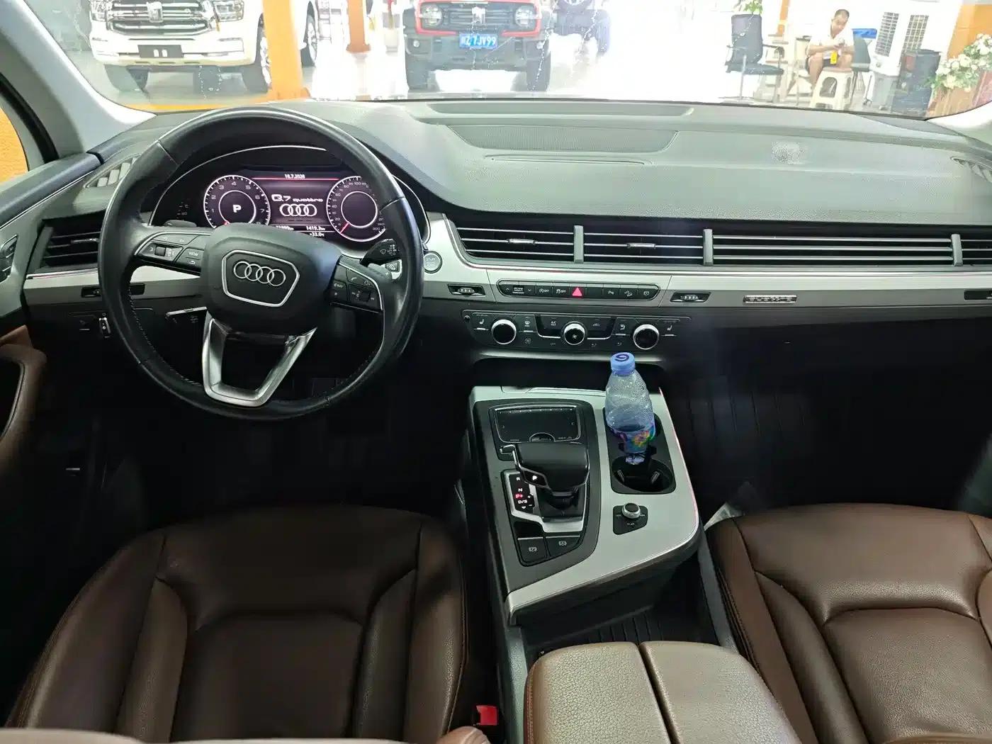 Audi Q7 2019 55 TFSI Technology Edition — миниатюра 5