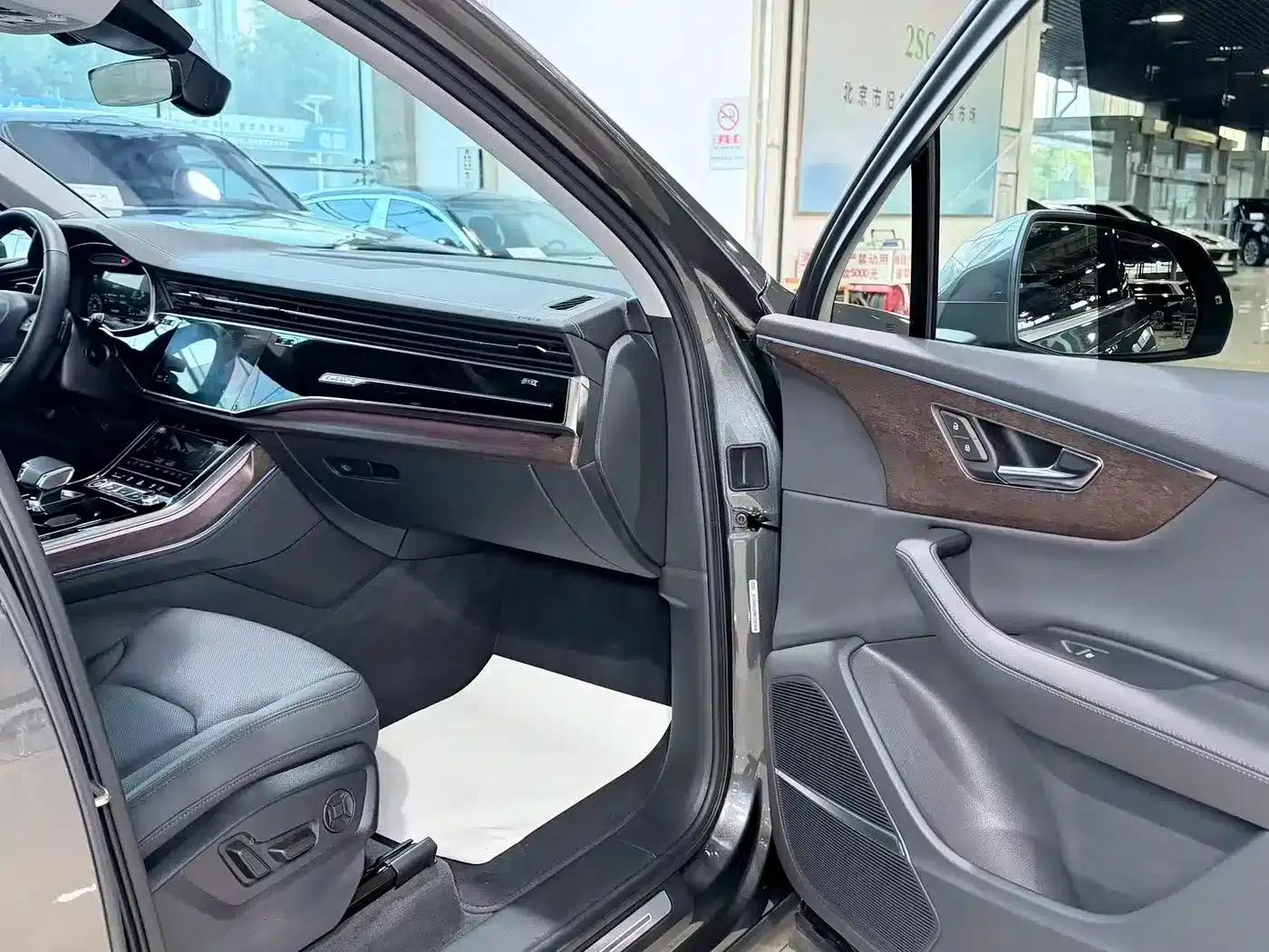 Audi Q7 2022 55 TFSI quattro S line Sport — миниатюра 20