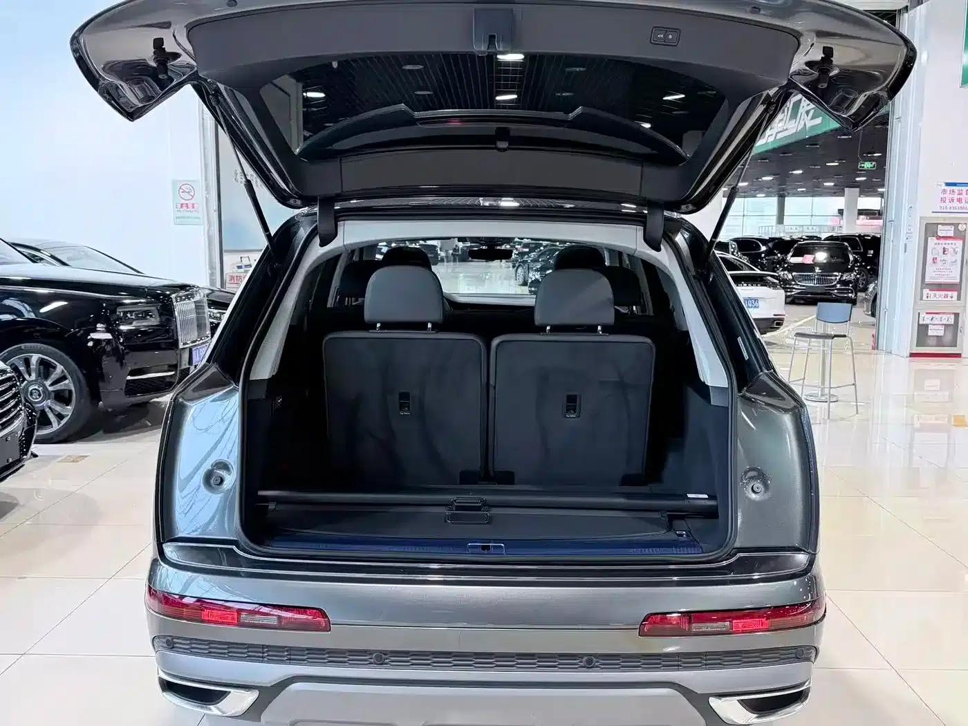 Audi Q7 2022 55 TFSI quattro S line Sport — миниатюра 22