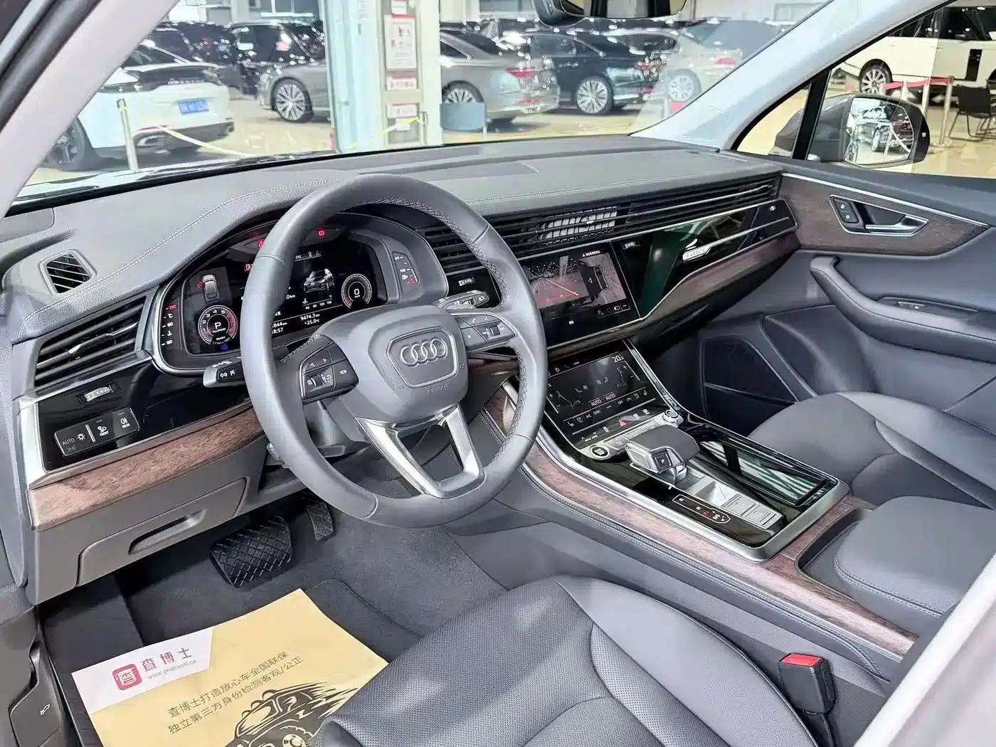 Audi Q7 2022 55 TFSI quattro S line Sport — миниатюра 5