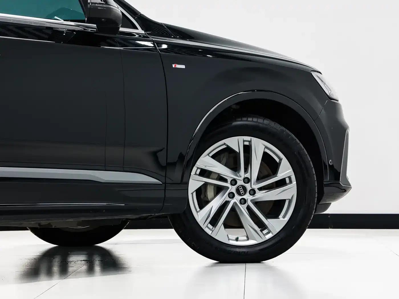 Audi Q7 2023 45 TFSI quattro S line Sport — миниатюра 22