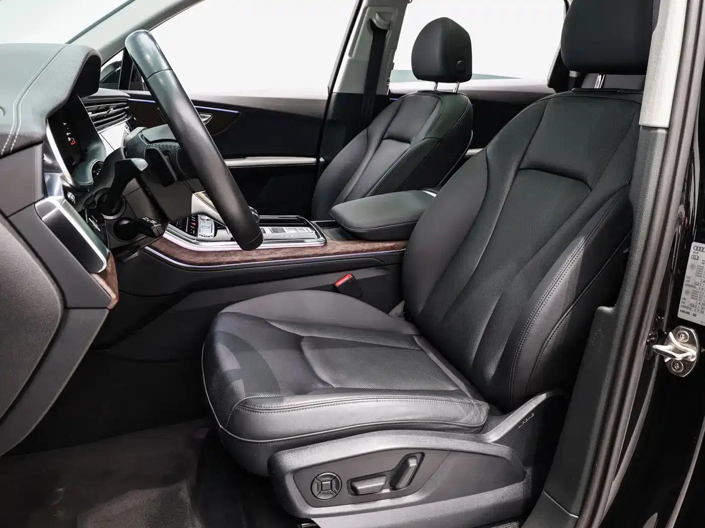Audi Q7 2023 45 TFSI quattro S line Sport — миниатюра 10