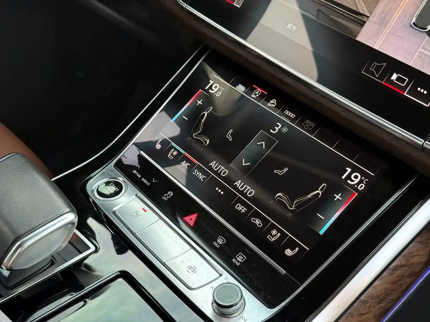 Audi Q7 2022 45 TFSI quattro S line Sport — миниатюра 8