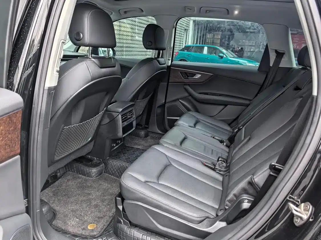 Audi Q7 2025 55 TFSI quattro S line Sport — миниатюра 14