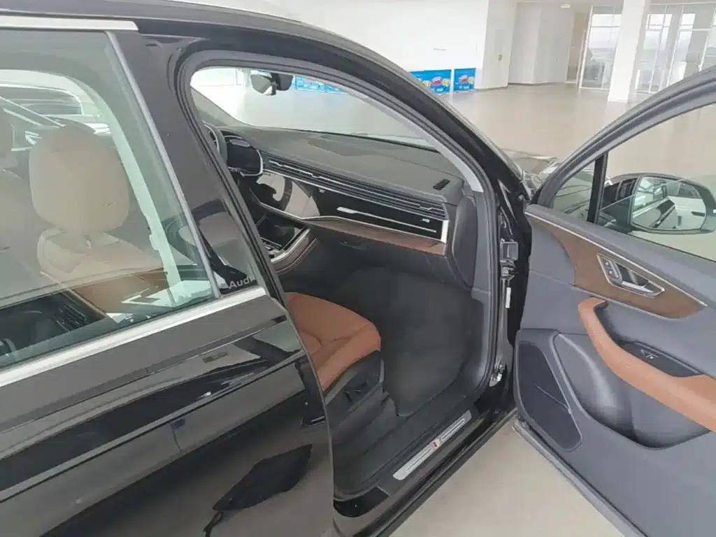 Audi Q7 2025 55 TFSI quattro S line Sport — миниатюра 11
