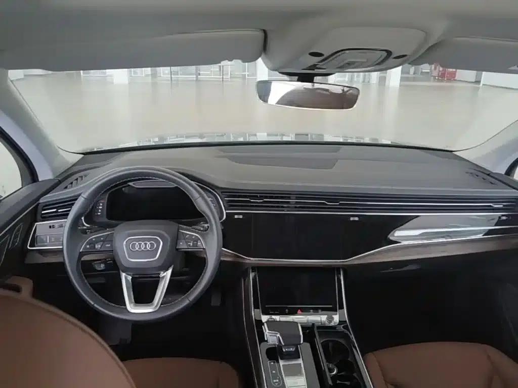 Audi Q7 2025 55 TFSI quattro S line Sport — миниатюра 16