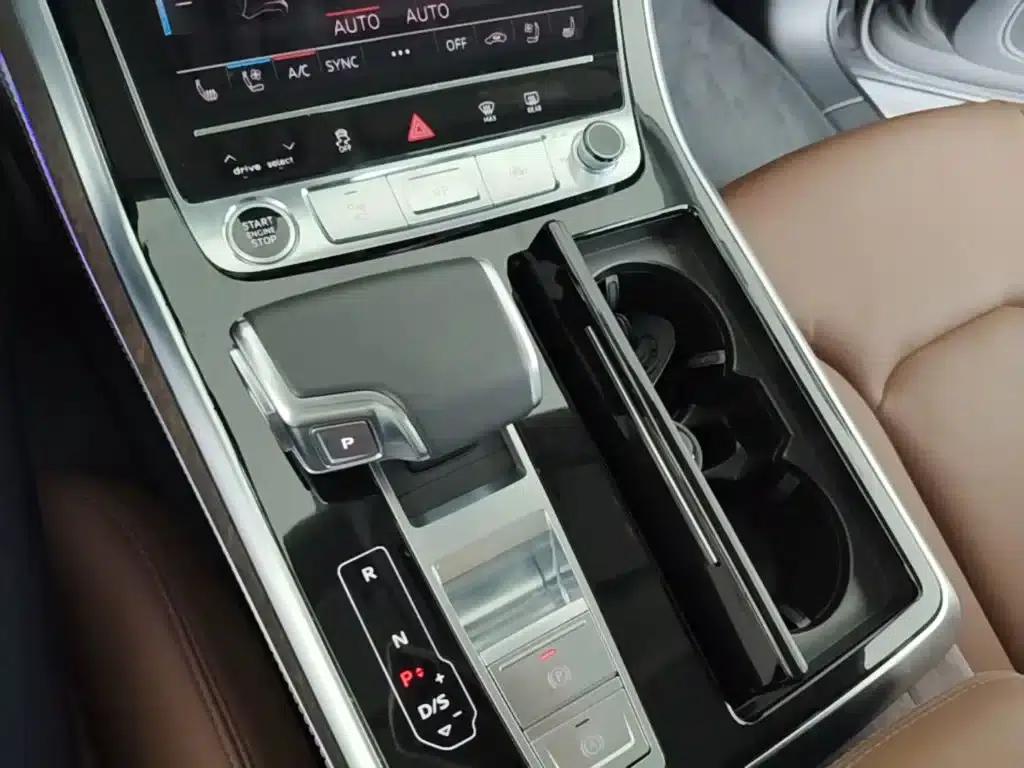 Audi Q7 2025 55 TFSI quattro S line Sport — миниатюра 21