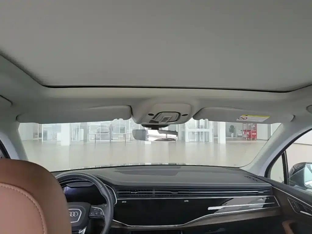 Audi Q7 2025 55 TFSI quattro S line Sport — миниатюра 25