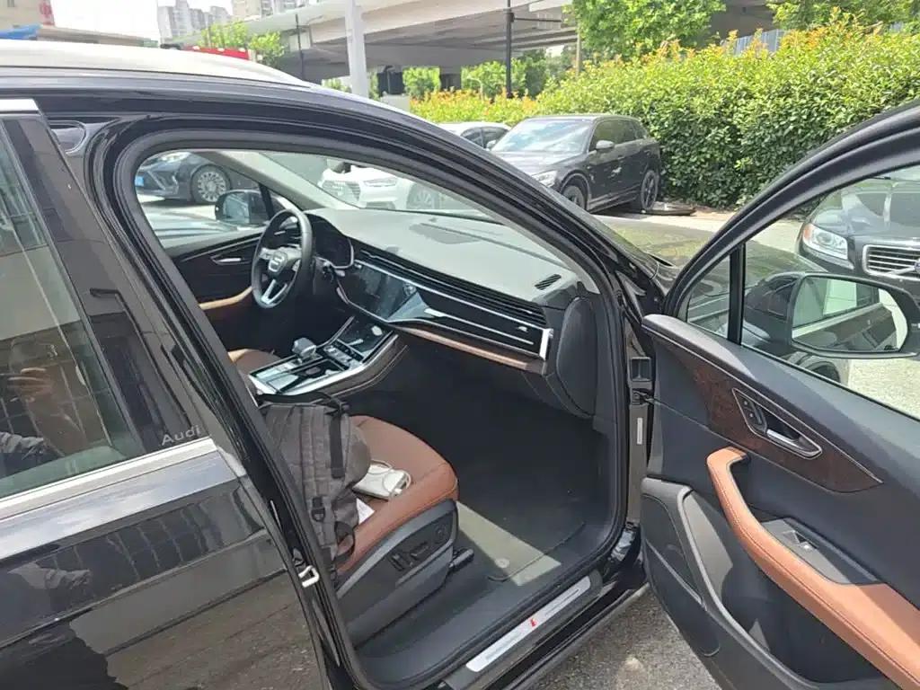 Audi Q7 2025 55 TFSI quattro S line Sport — миниатюра 11