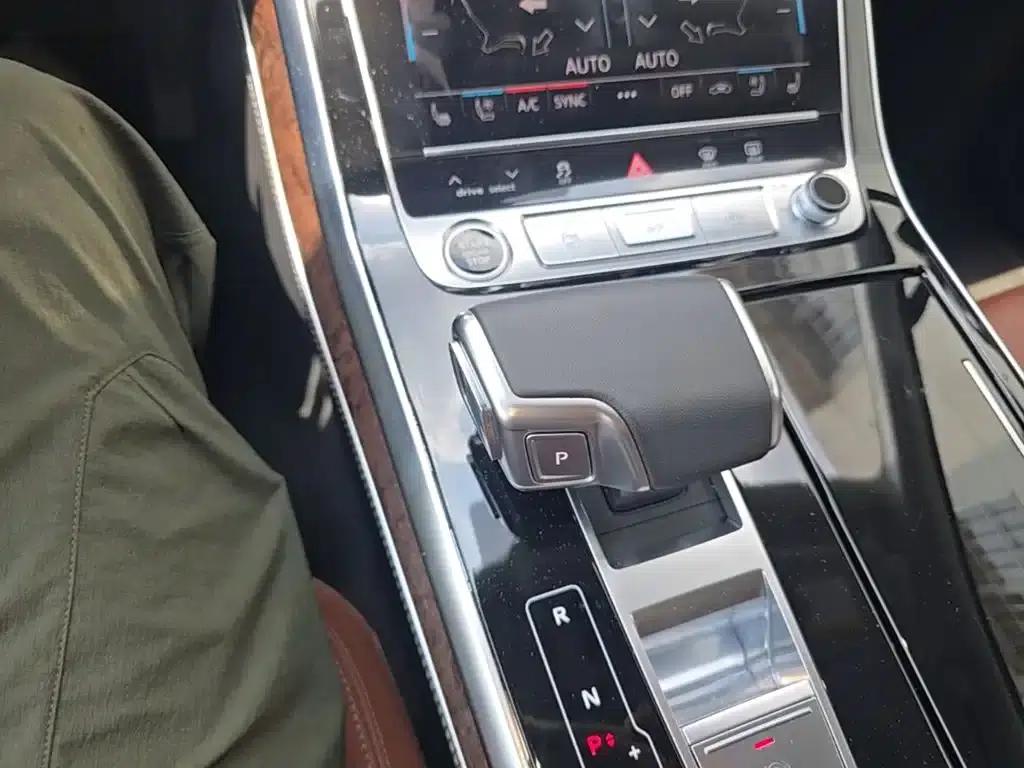 Audi Q7 2025 55 TFSI quattro S line Sport — миниатюра 21