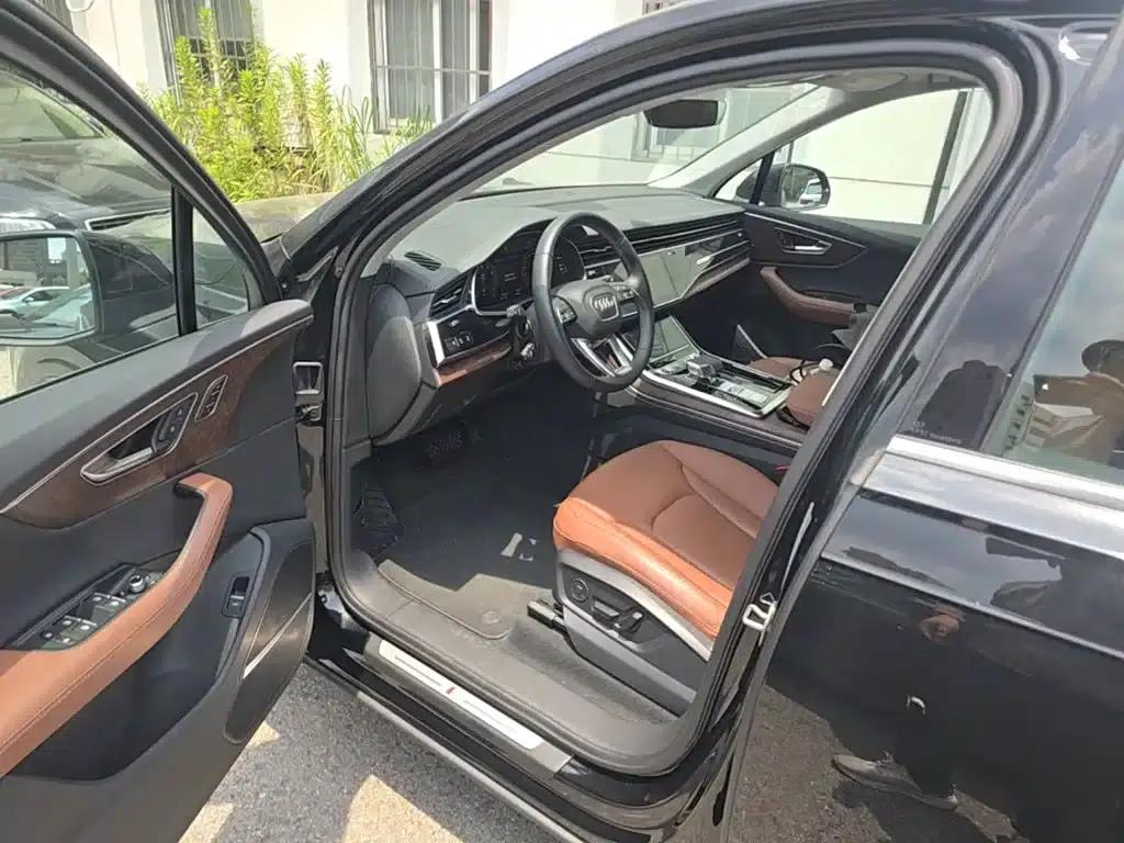 Audi Q7 2025 55 TFSI quattro S line Sport — миниатюра 23