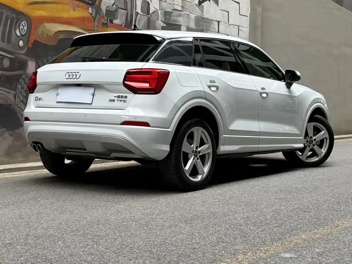 Audi Q2L 2018 35 TFSI Fashion Elegance Edition (National V Emission Standard) — миниатюра 2