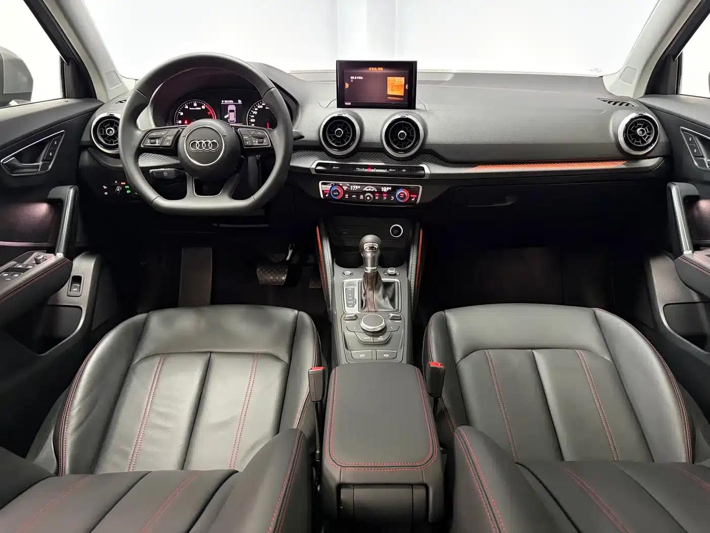 Audi Q2L 2022 35 TFSI RS Package Sport Edition — миниатюра 11
