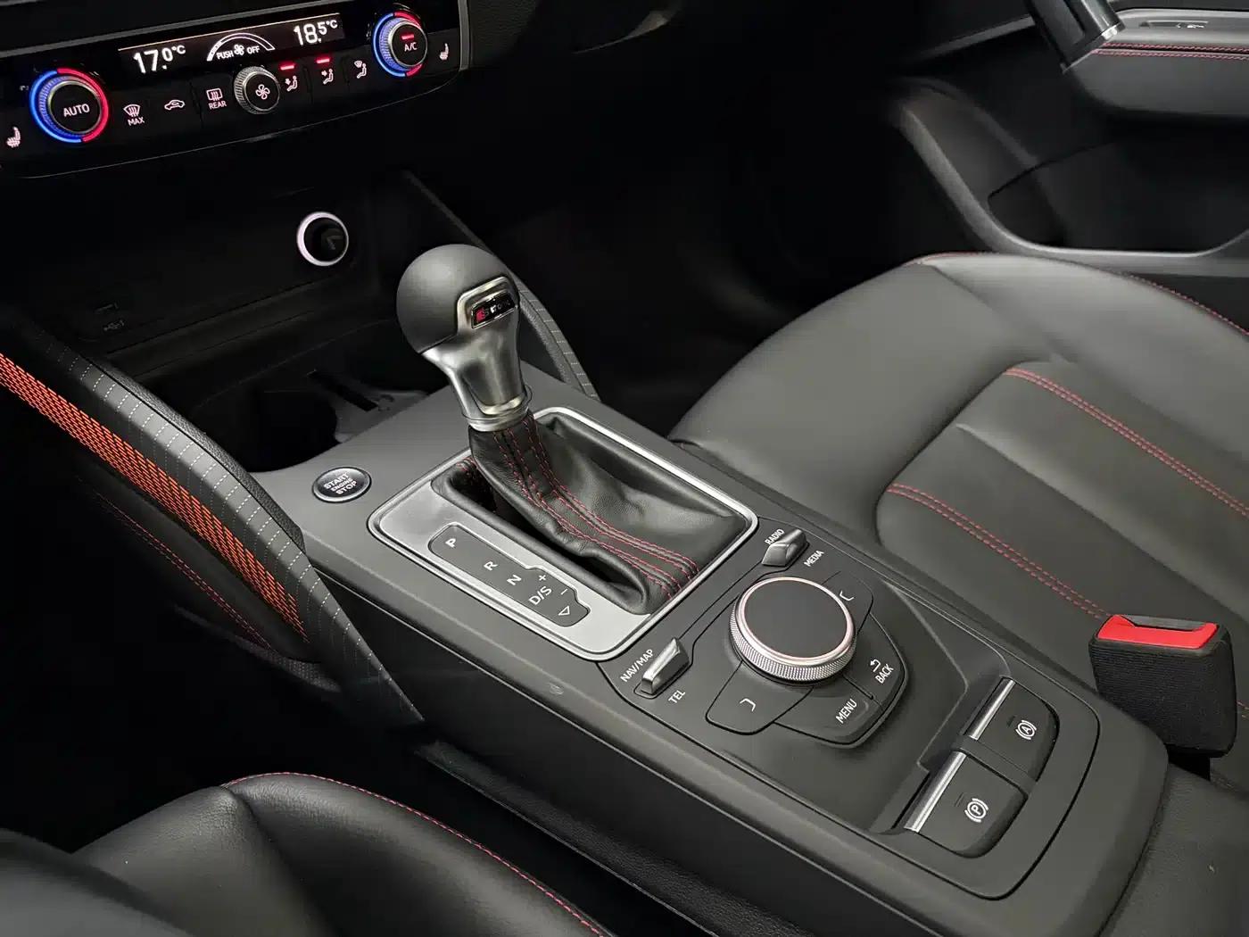 Audi Q2L 2022 35 TFSI RS Package Sport Edition — миниатюра 12
