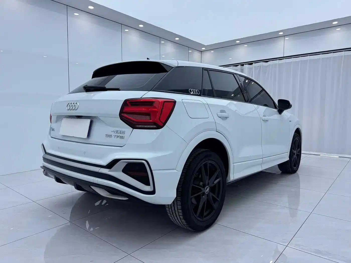 Audi Q2L 2022 35 TFSI Progressive Dynamic Edition — миниатюра 4