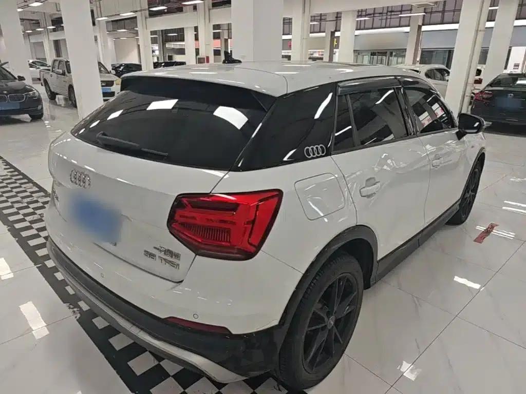 Audi Q2L 2020 35 TFSI Progressive Dynamic Edition — миниатюра 7