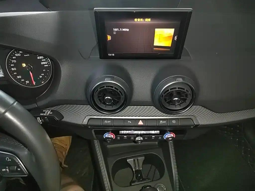 Audi Q2L 2020 35 TFSI Fashion Dynamic Edition — миниатюра 13