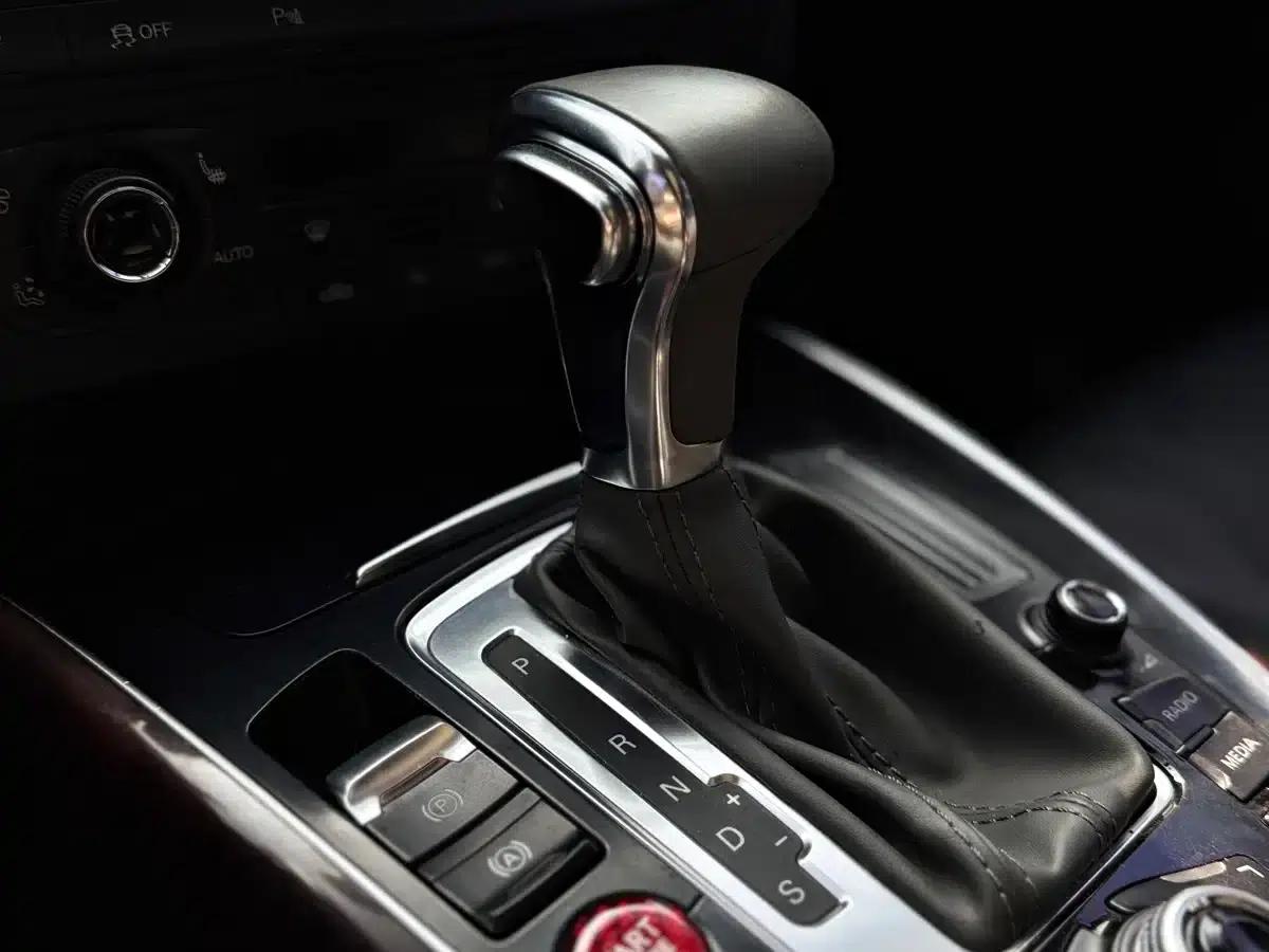 Audi Q5 2011 2.0TFSI Comfort — миниатюра 12