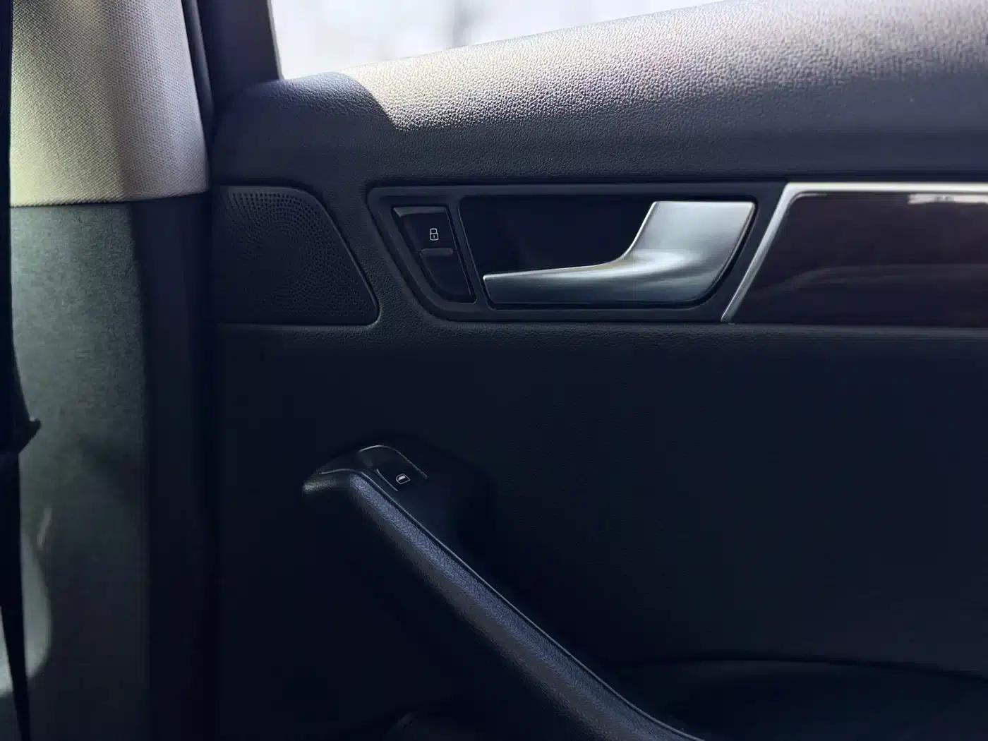Audi Q5 2011 2.0TFSI Comfort — миниатюра 29