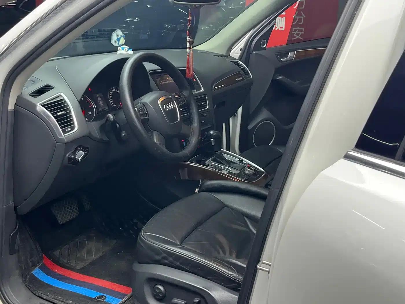 2010 Audi Q5 Imported Model 2.0TFSI Sport Edition — миниатюра 11
