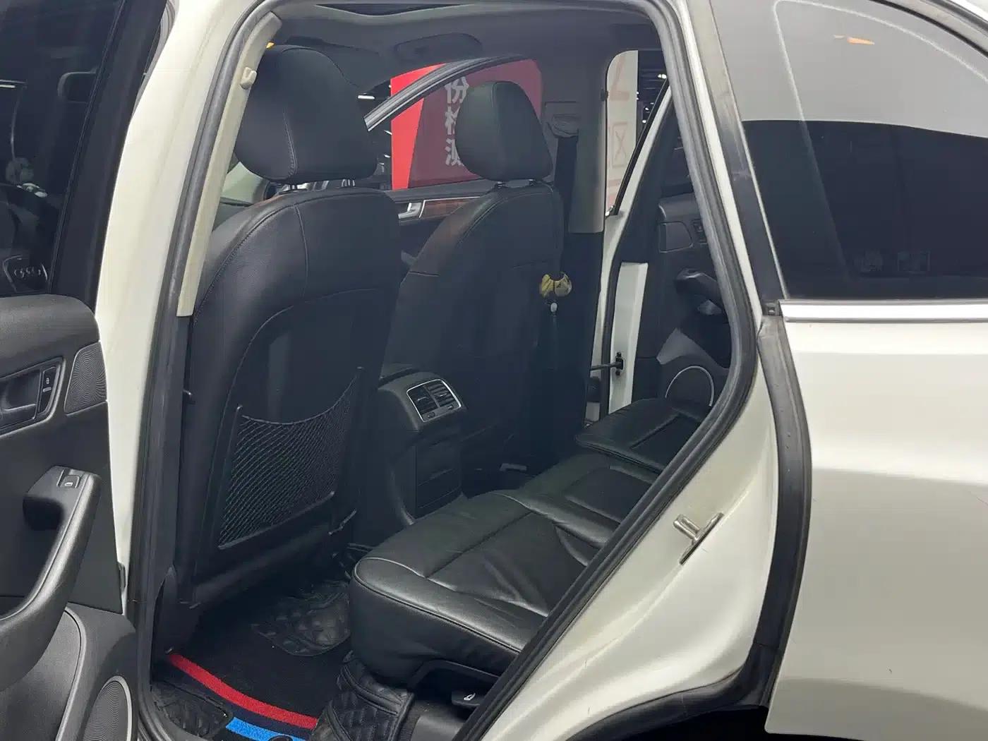 2010 Audi Q5 Imported Model 2.0TFSI Sport Edition — миниатюра 14