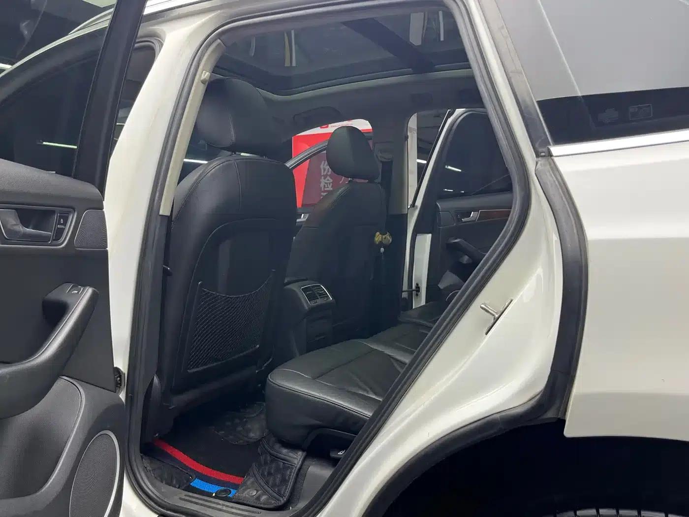 2010 Audi Q5 Imported Model 2.0TFSI Sport Edition — миниатюра 15