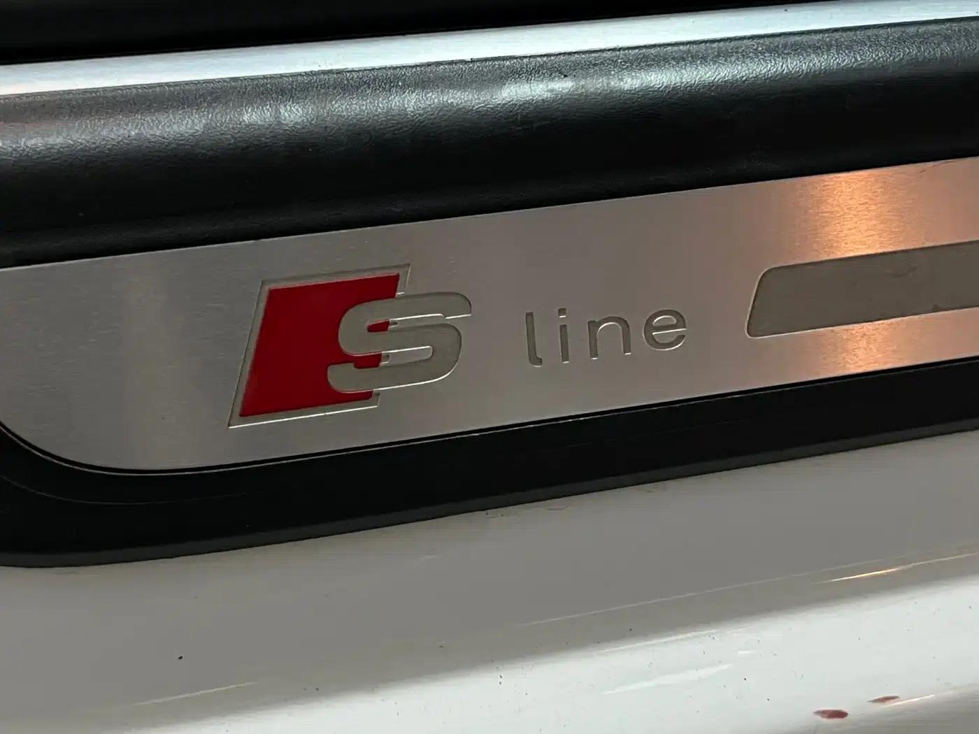 2010 Audi Q5 Imported Model 2.0TFSI Sport Edition — миниатюра 26