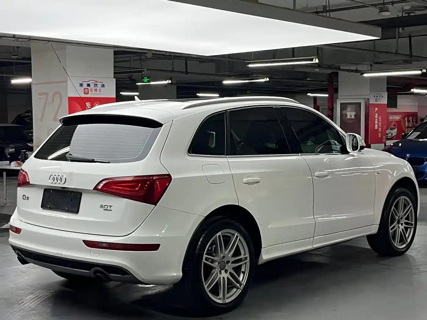 2010 Audi Q5 Imported Model 2.0TFSI Sport Edition — миниатюра 4
